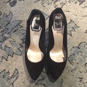 Gorgeous mint condition Christian Dior suede heels